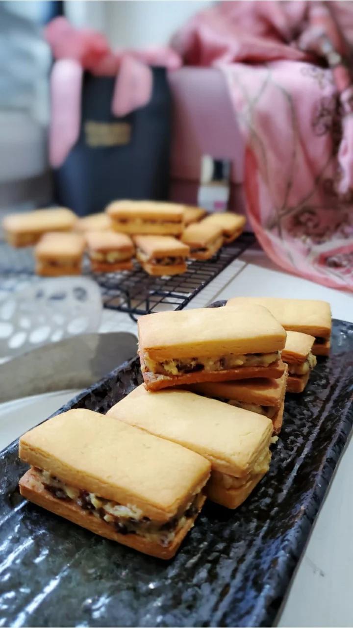 「食·日本北海道」朗姆葡萄乾奶油夹心饼乾，マルセイ バター サンド