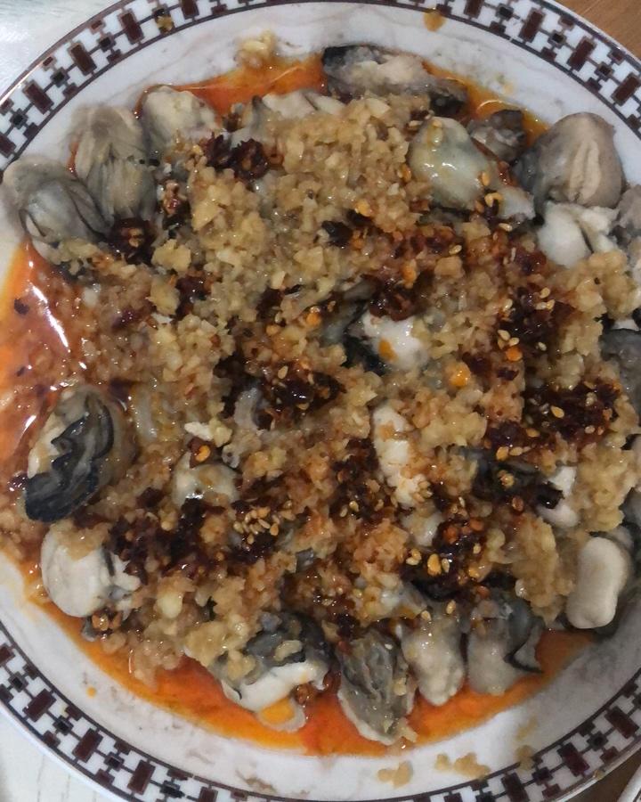蒜蓉蒸生蚝肉