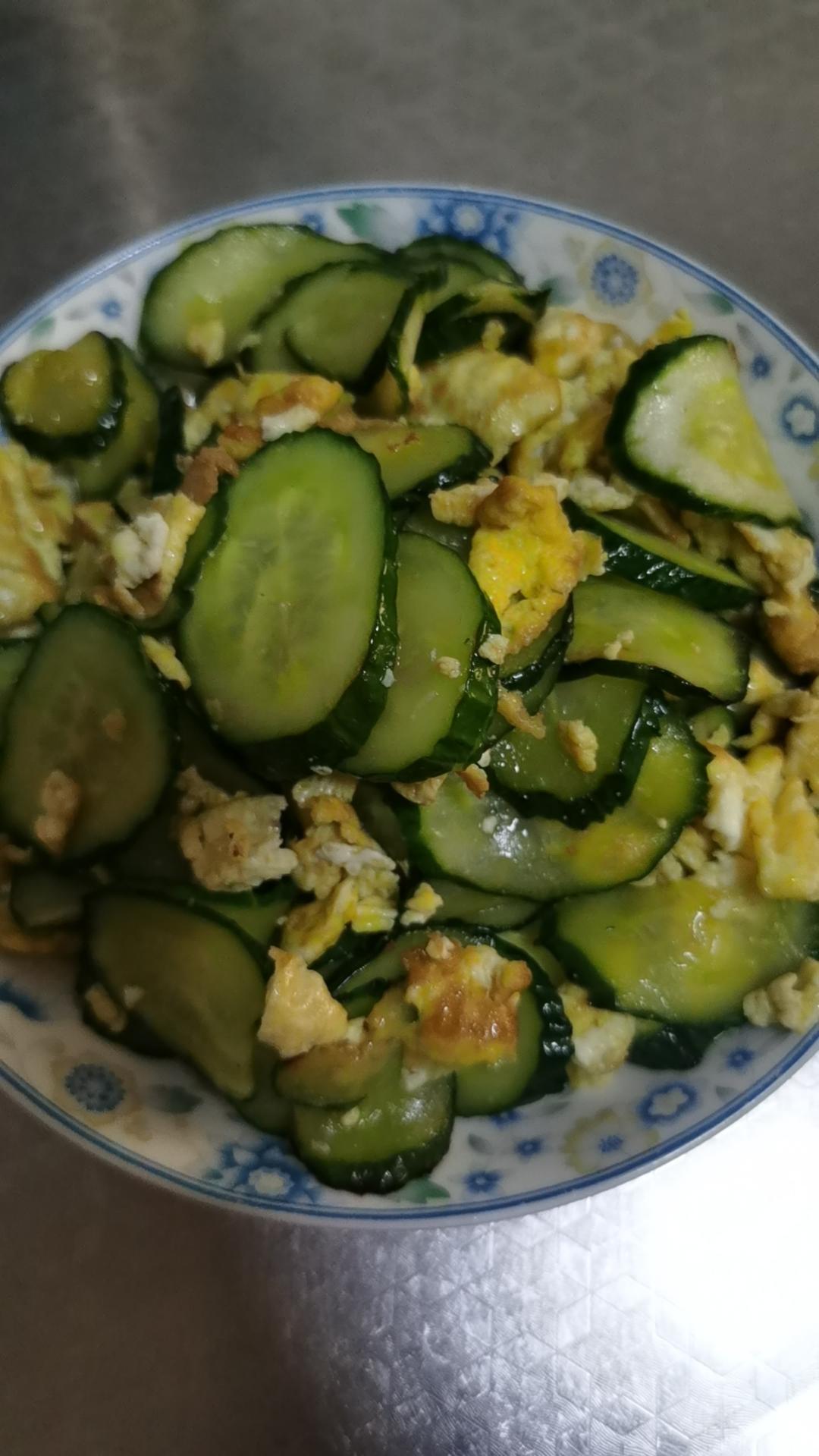 黄瓜炒鸡蛋 （青瓜炒鸡蛋）