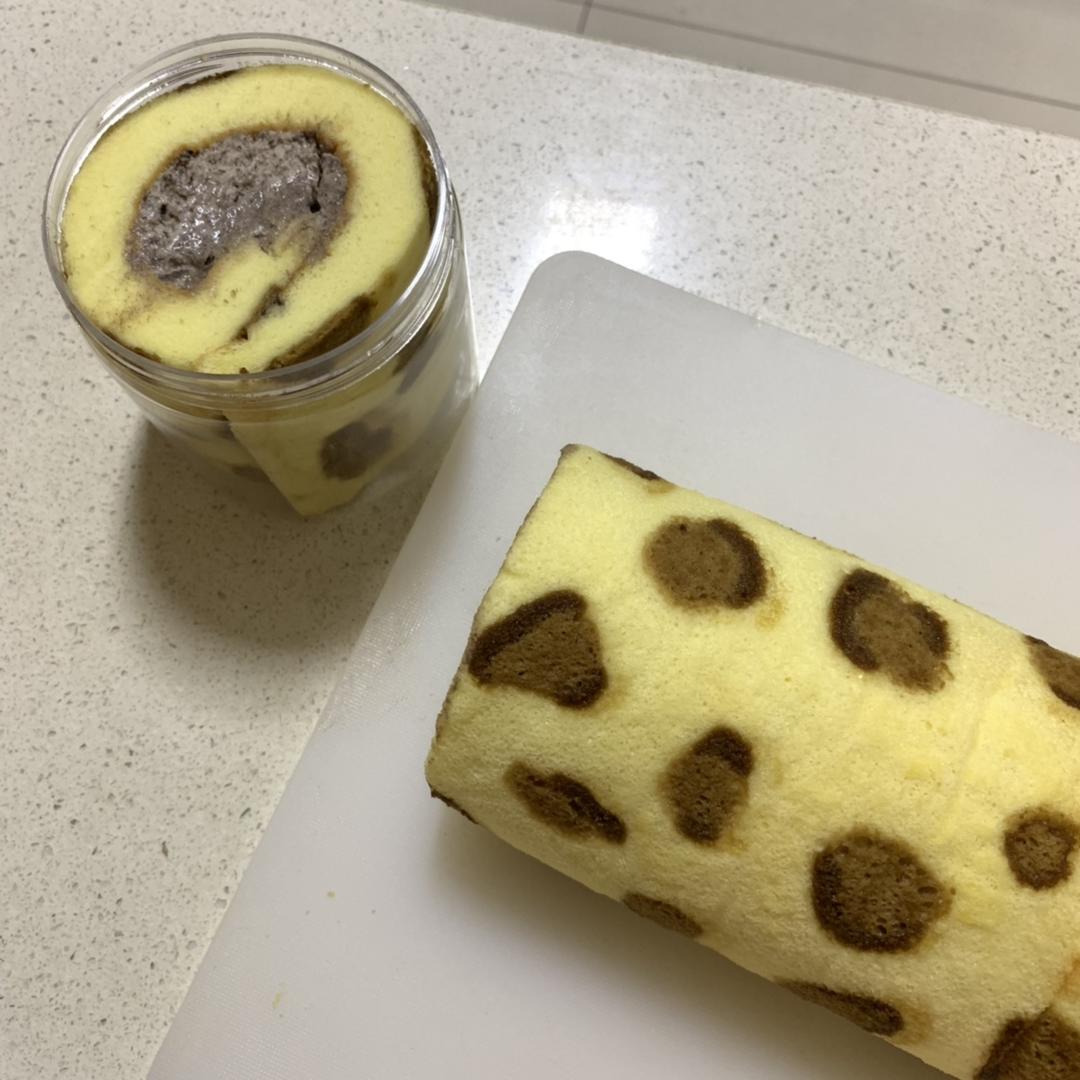 胖乎乎奶油芒果卷/不开裂不掉皮全过程详细图解烘焙视频/蛋糕篇6：「厚卷」