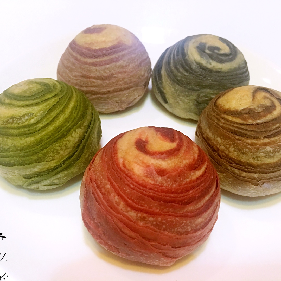 蛋黄酥~紫薯、抹茶、原味~花好月圆，中秋快乐~内附一次做六色蛋黄酥方法~