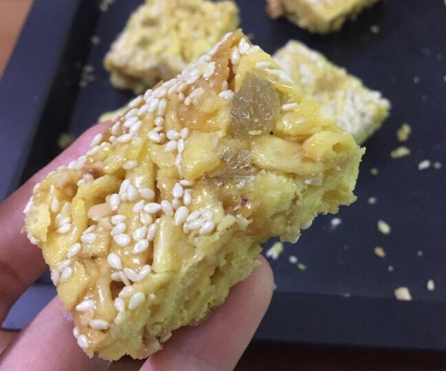 （视频食谱）自制沙琪玛／萨其马