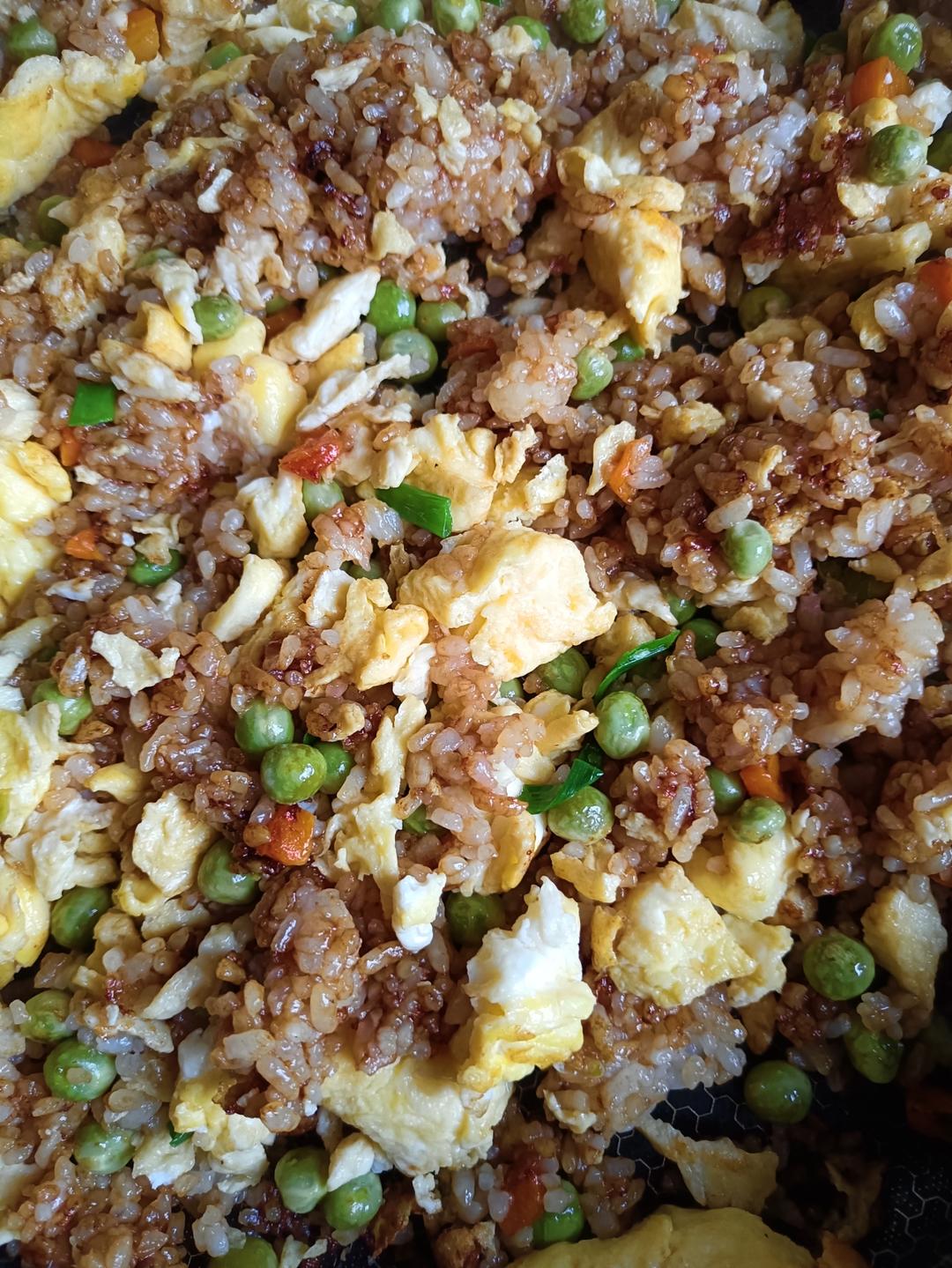 好吃到停不下来的酱油蛋炒饭