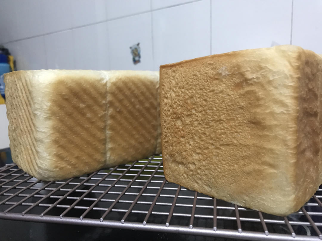 🍞低热量，超级柔软，蓬松，清甜三明治白吐司