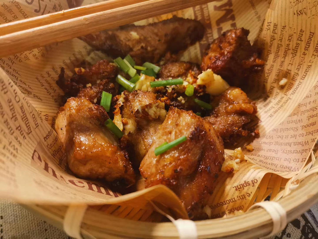 老丁的私房菜-蒜香排骨