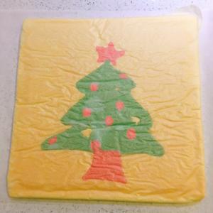 圣诞树蛋糕卷的做法 步骤10