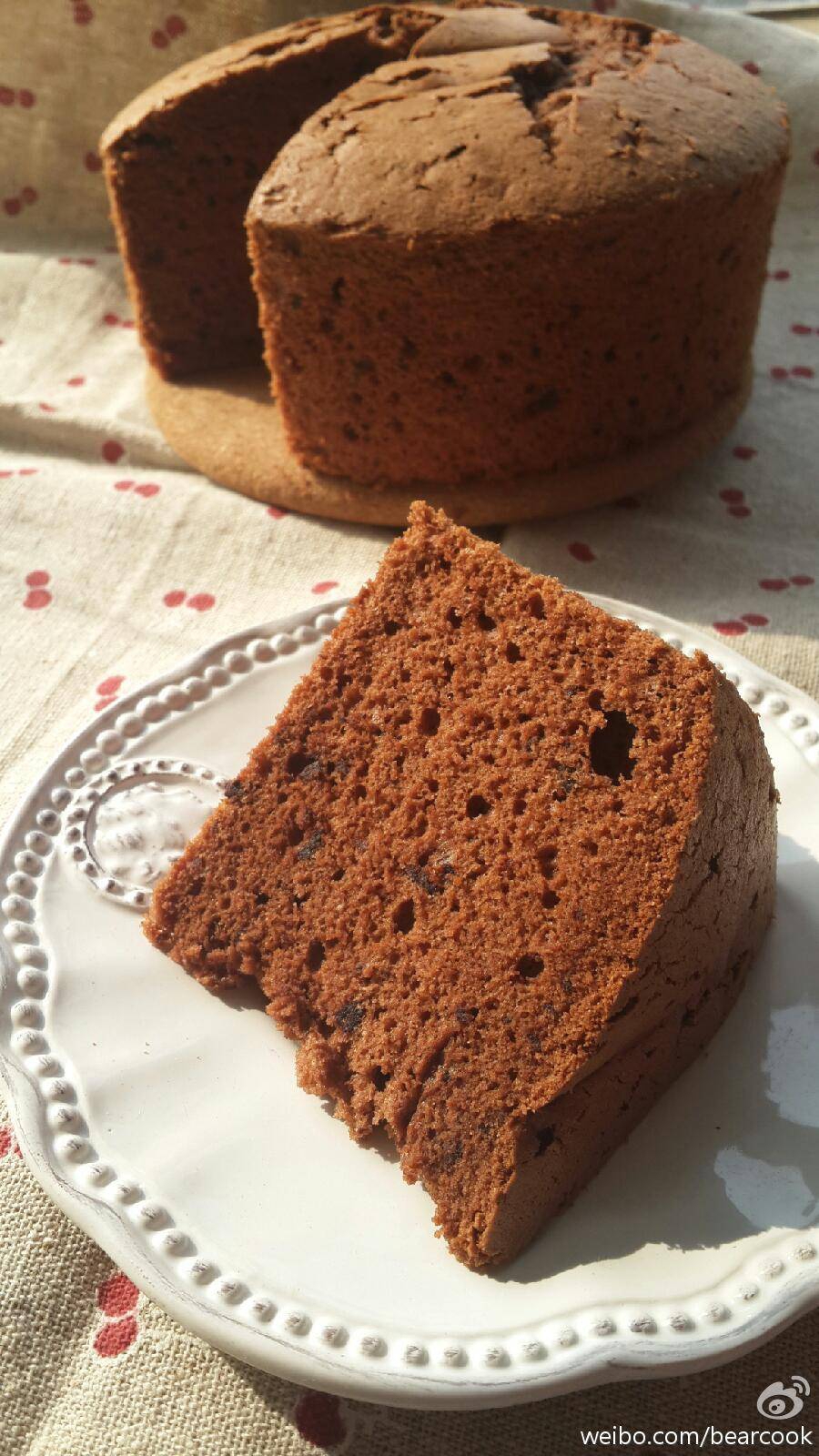 熊熊de厨房做的香浓黑巧克力戚风