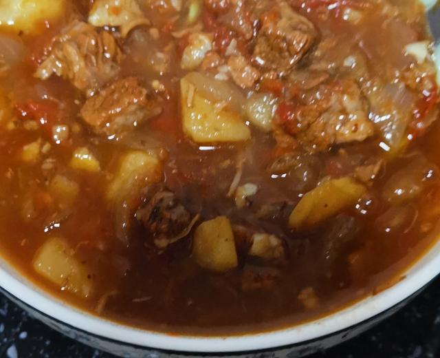 (电压力锅)西红柿牛腩的做法