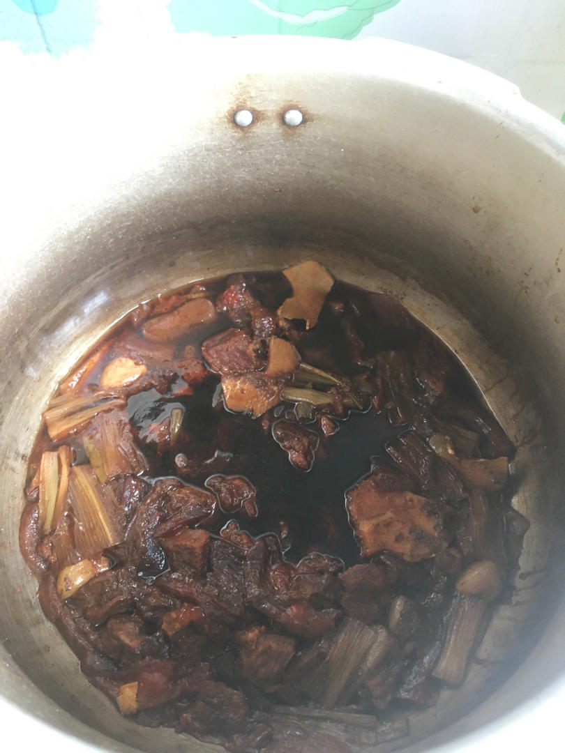 无水高压锅炖牛肉