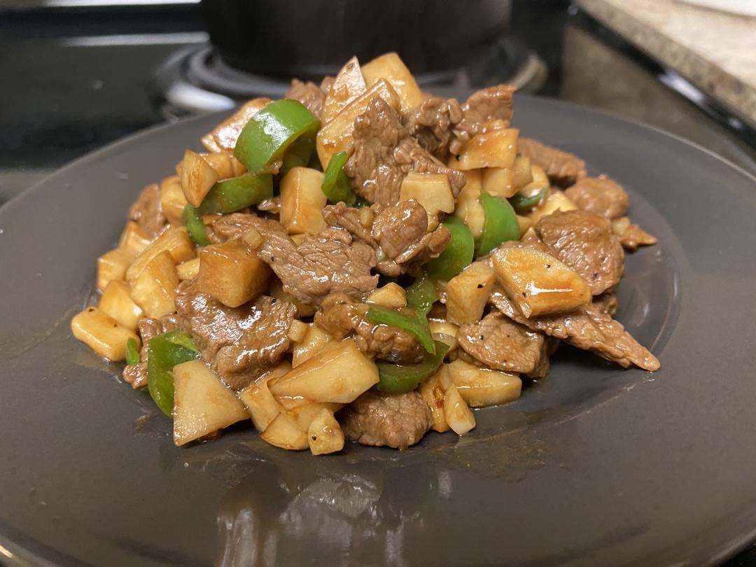 家常菜~杏鲍菇烧牛肉粒
