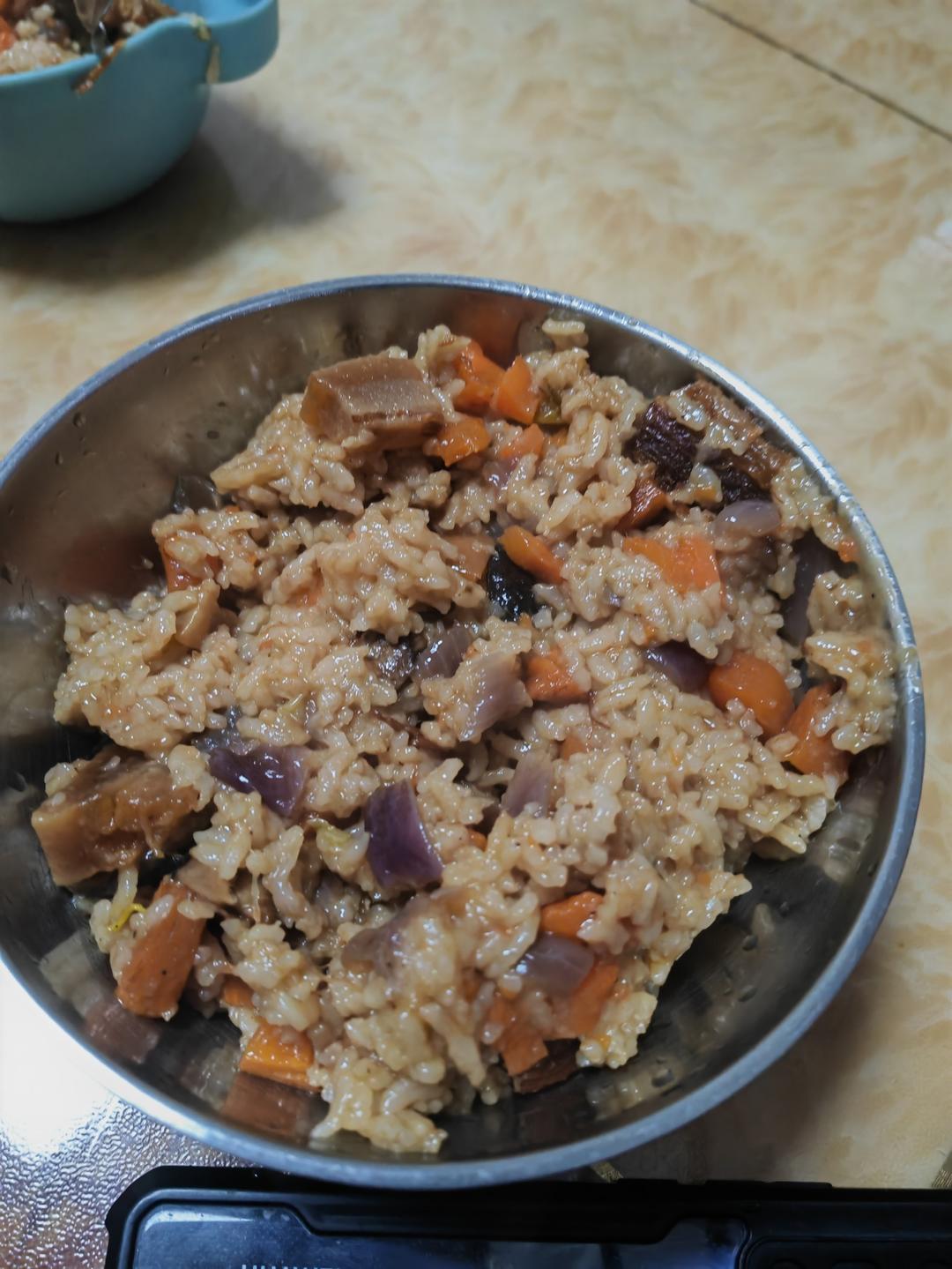 超级好吃的腊肉焖饭