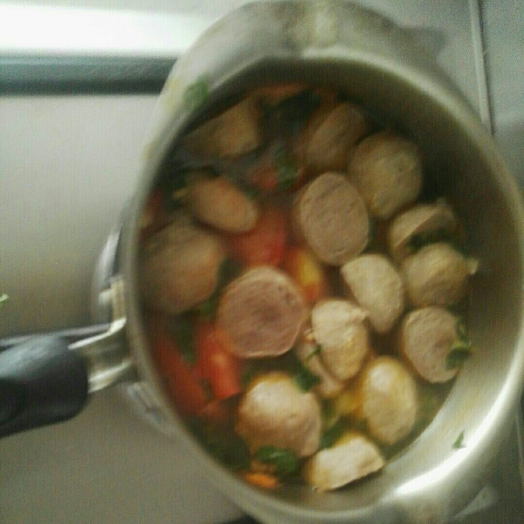 西红柿牛肉丸子汤