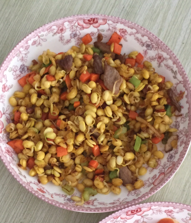 素炒黄豆芽和胡萝卜