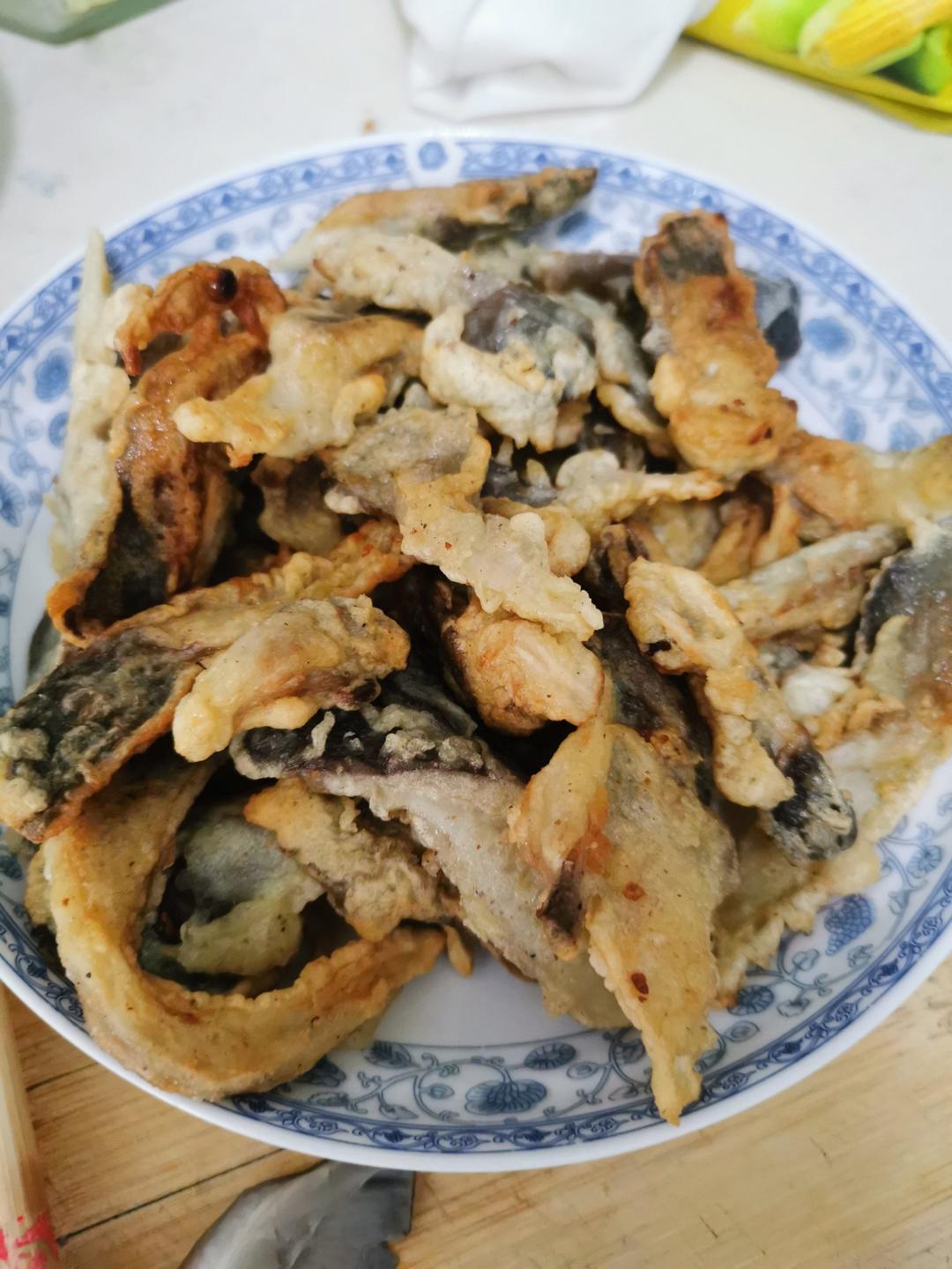 炸蘑菇用不用焯水？裹淀粉还是面粉？厨师长告诉你