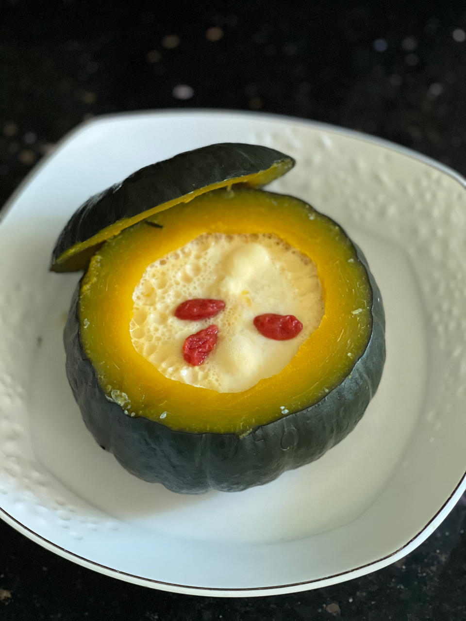 糖罐妖做的贝贝南瓜炖蛋