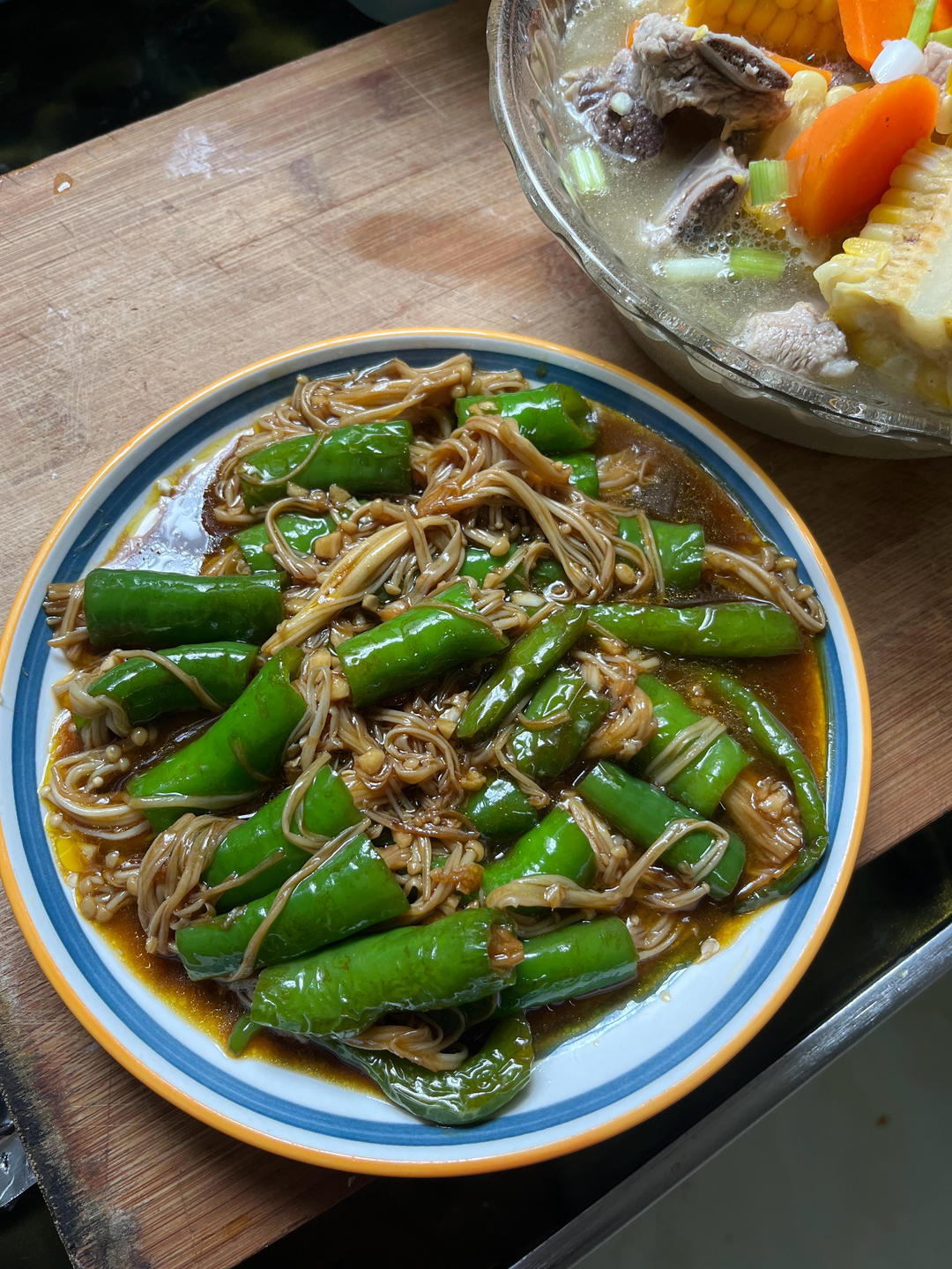 青椒卷金针菇，无敌下饭