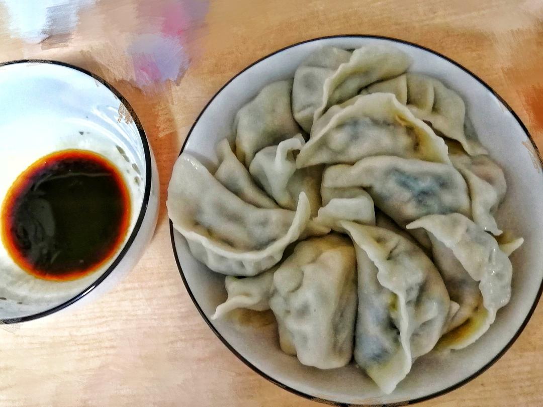韭菜鸡蛋虾仁三鲜饺子