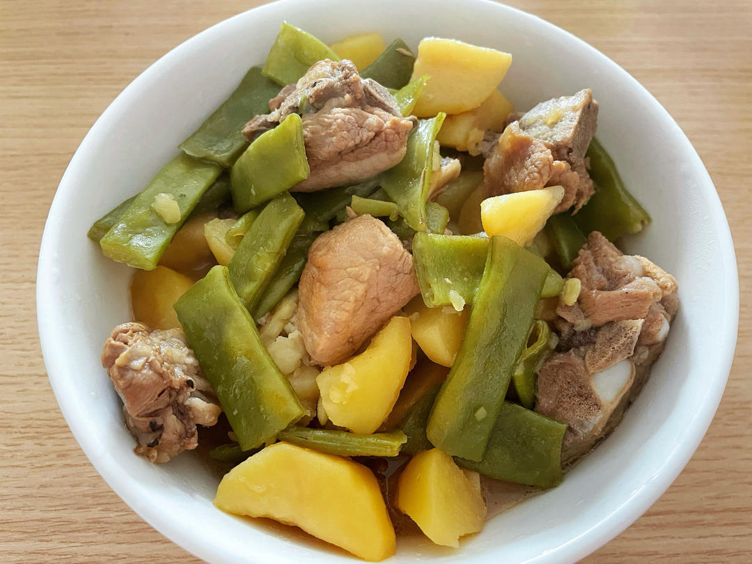 排骨炖土豆豆角