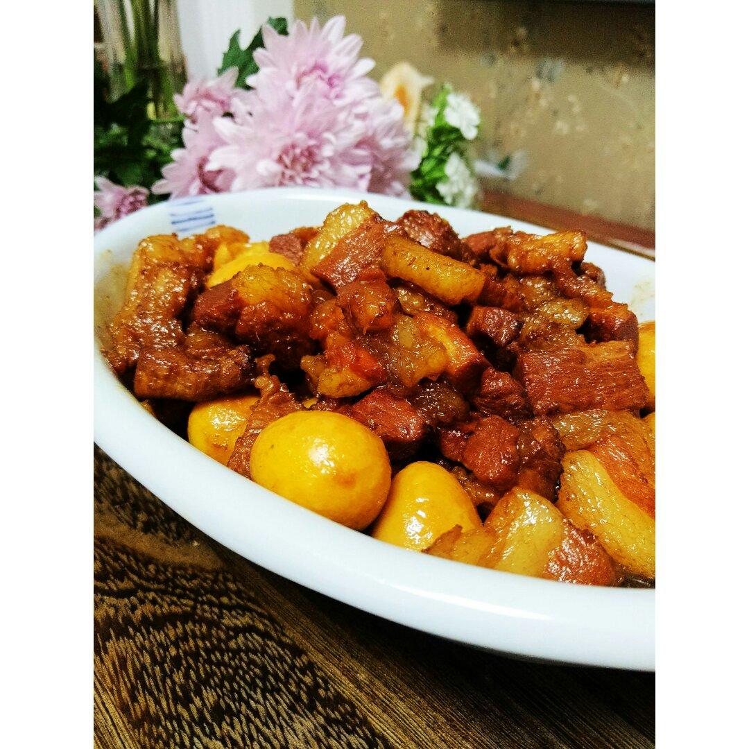 鹌鹑蛋红烧五花肉