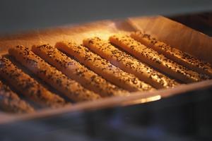芝麻红薯脆条的做法（烤箱做脆条）的做法 步骤11