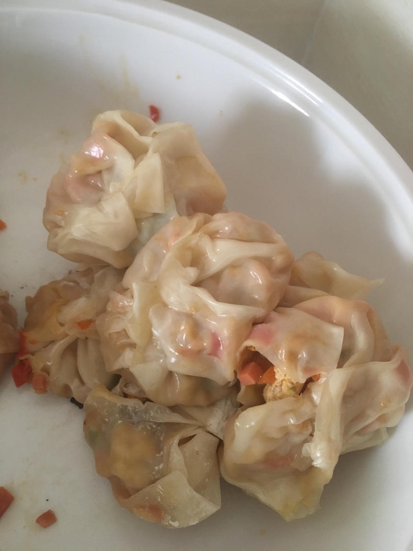 一口一个青椒火腿鸡蛋蒸包