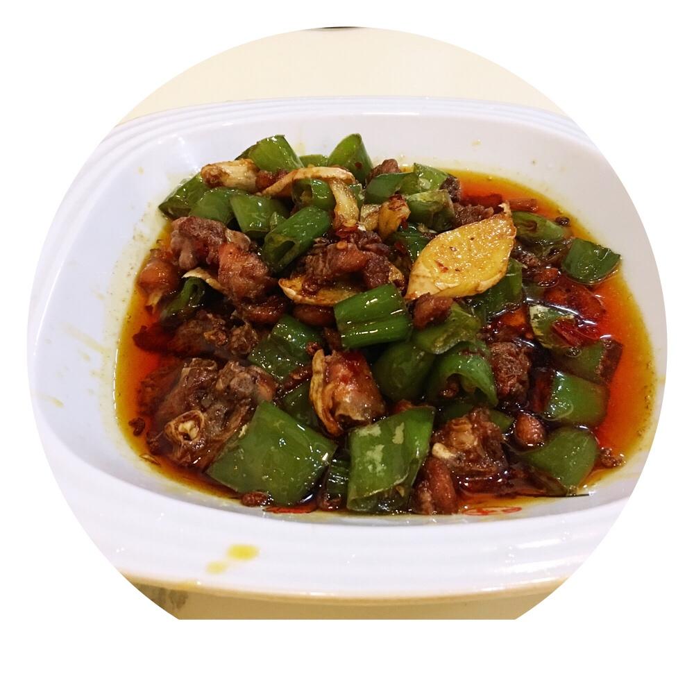 子姜焖鸭煲