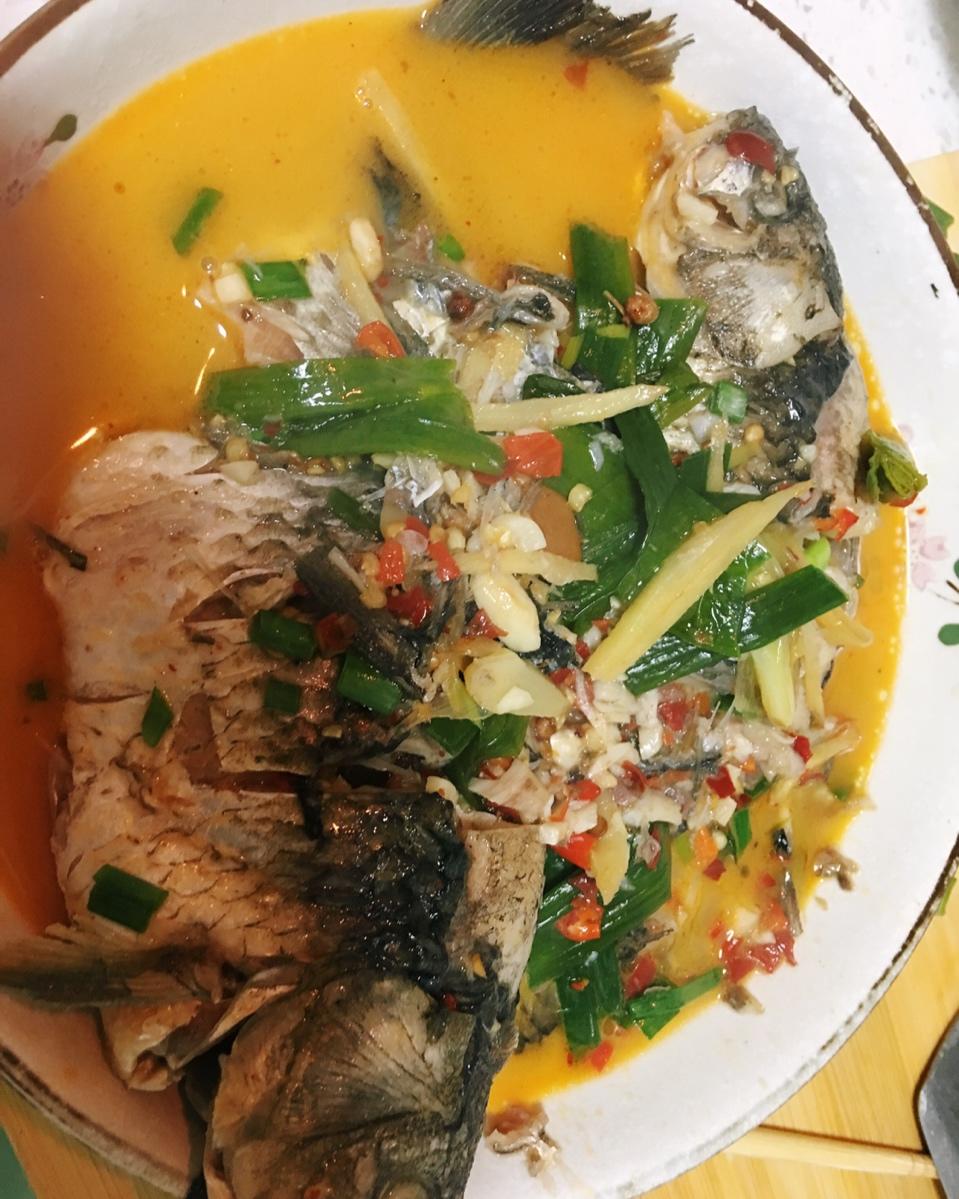 红烧鲫鱼