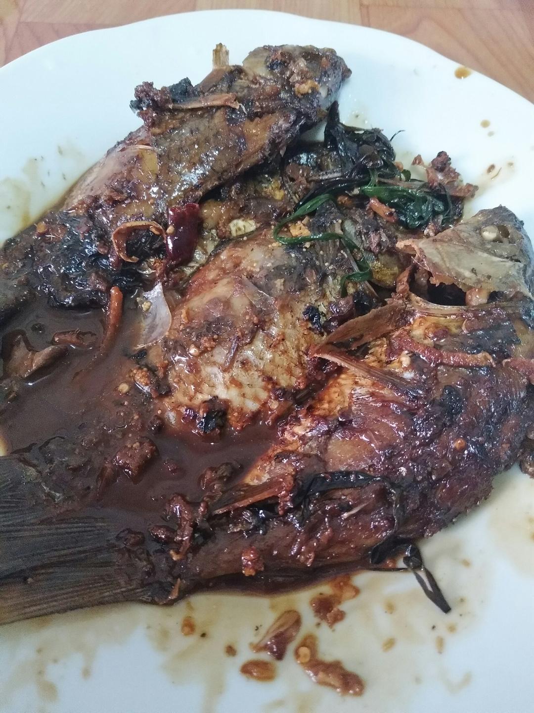 红烧鲫鱼
