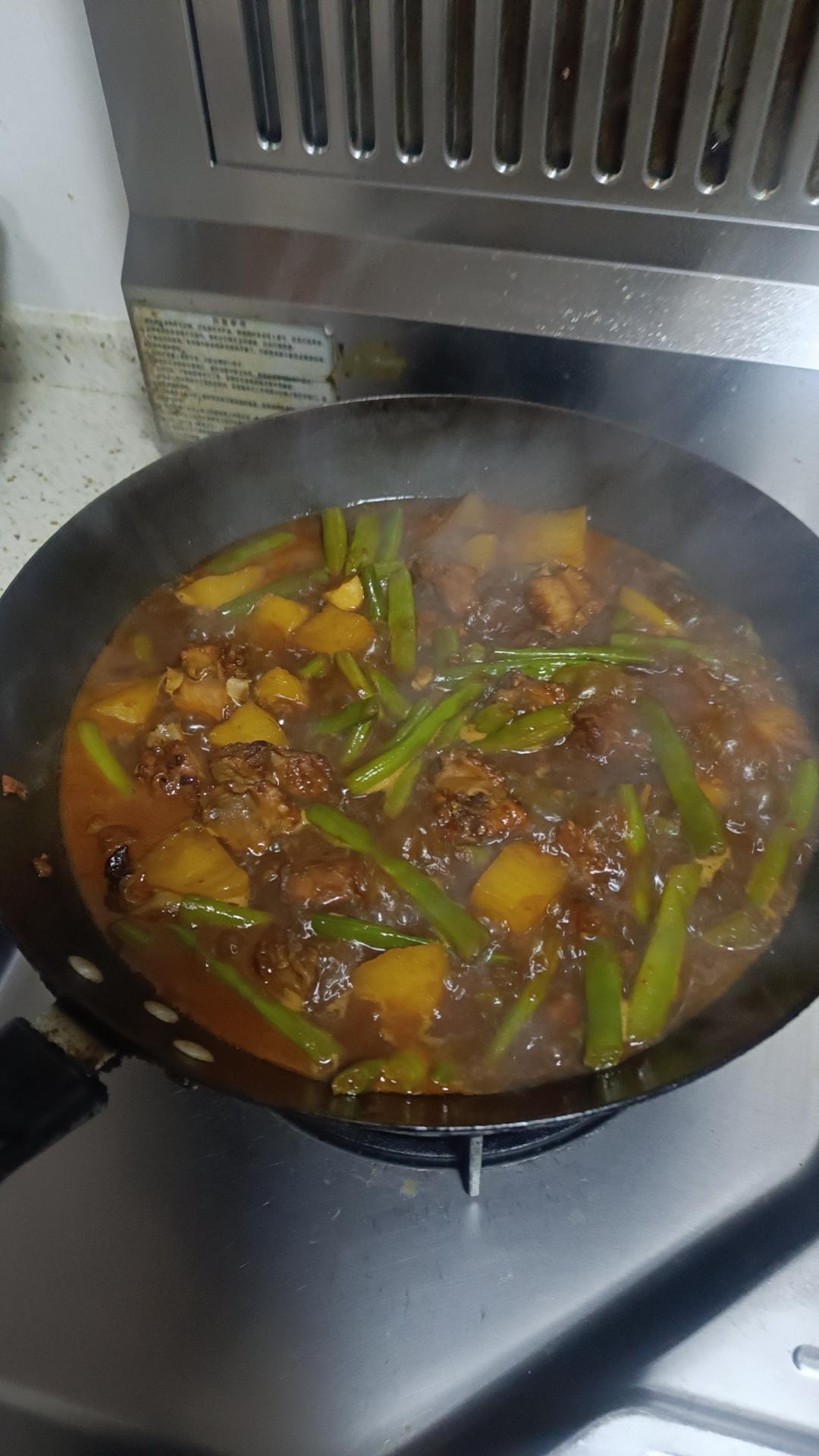 硬菜代表--排骨炖豆角土豆（豆角焖面胚子）