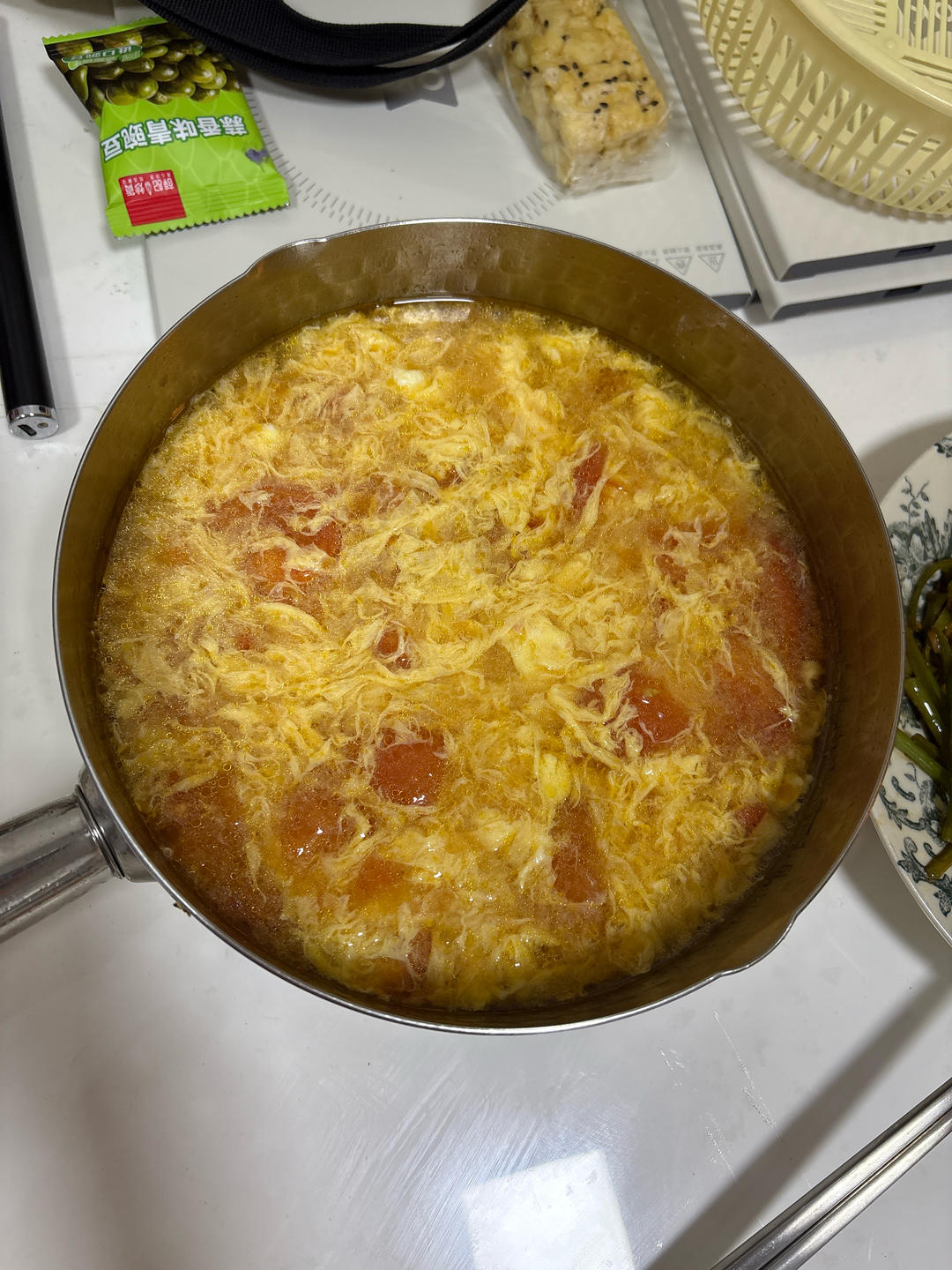 【跟我做不会错】简单又好喝的西红柿鸡蛋汤，家常又营养哦