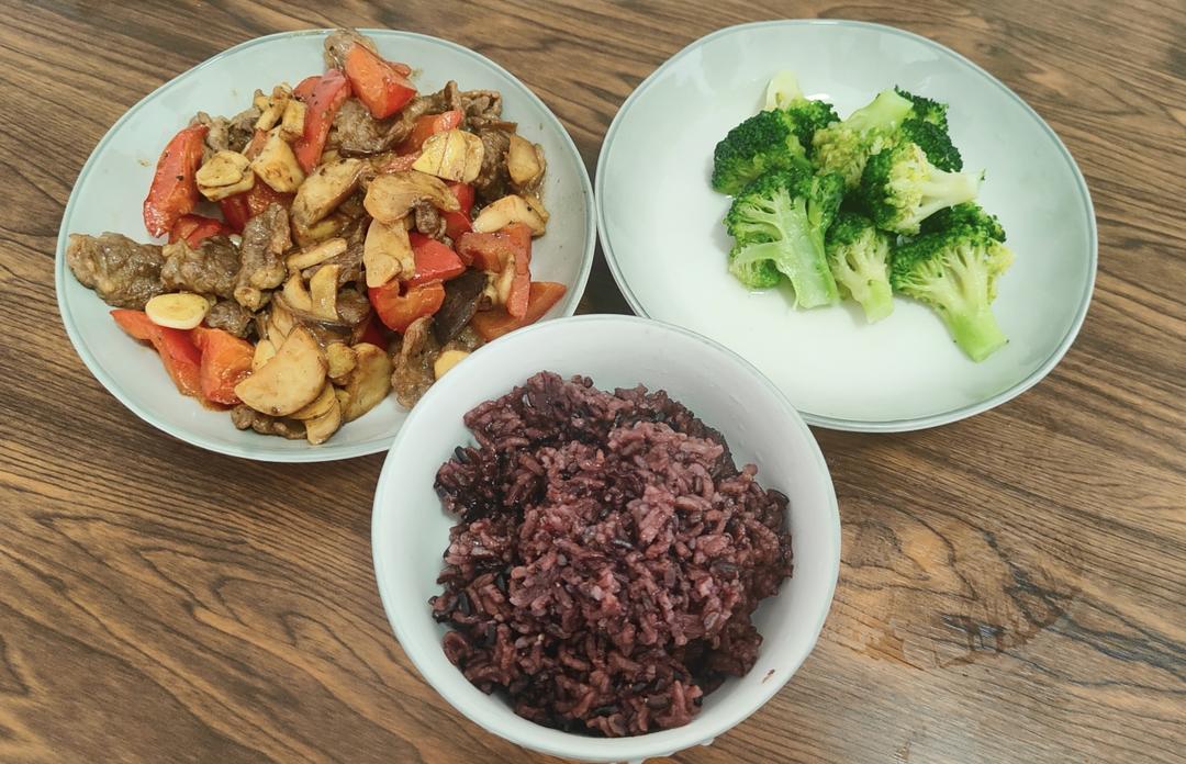 黑椒汁杏鲍菇炒牛肉