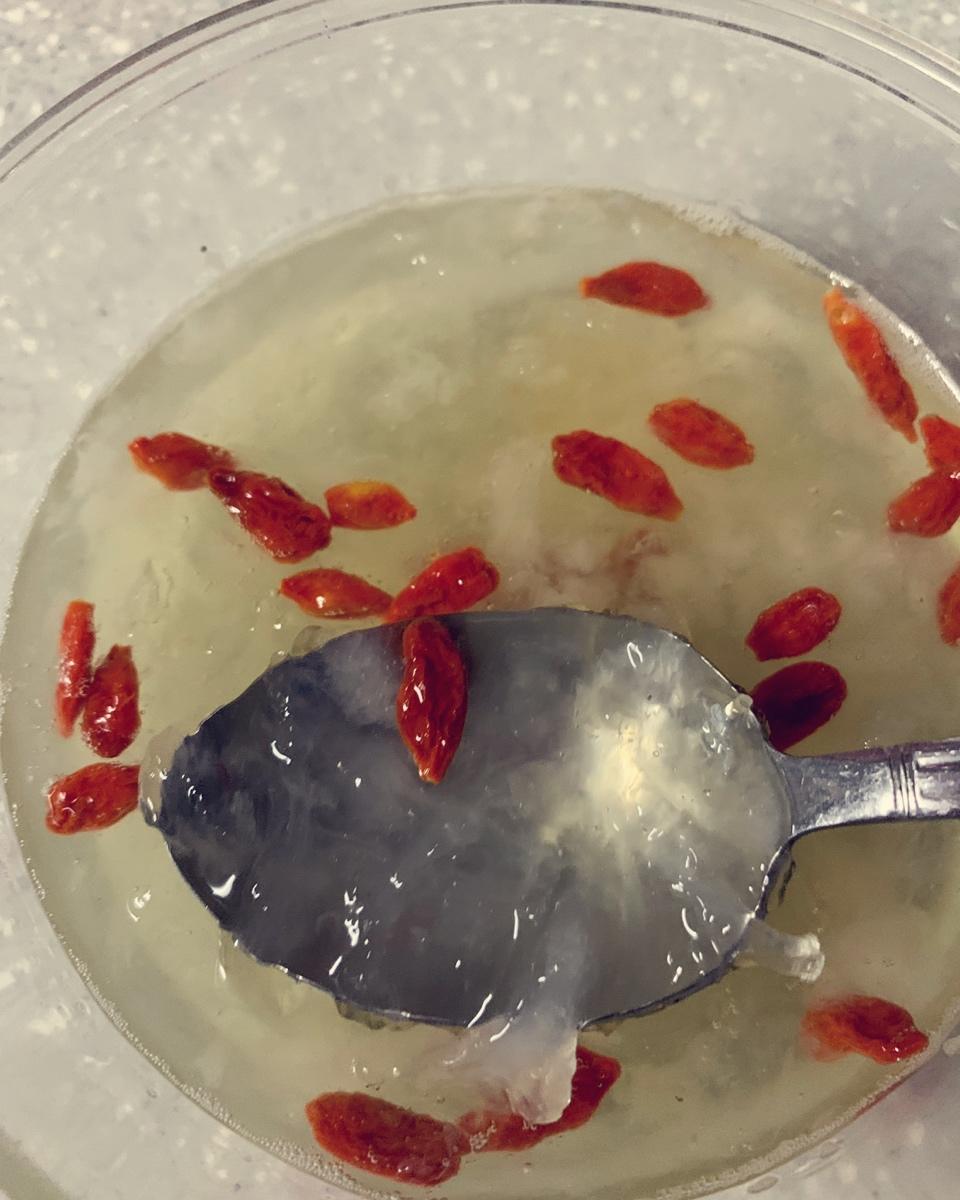 燕窝的专业泡发方法