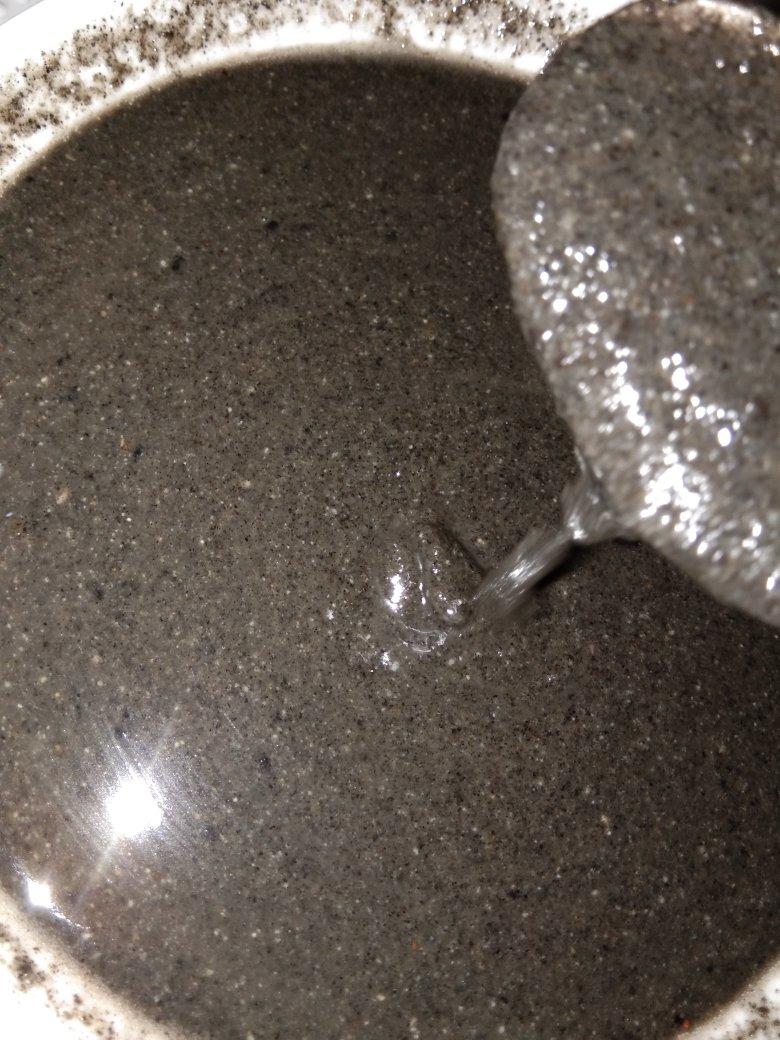 家传黑芝麻汤圆馅心
（黑洋酥）