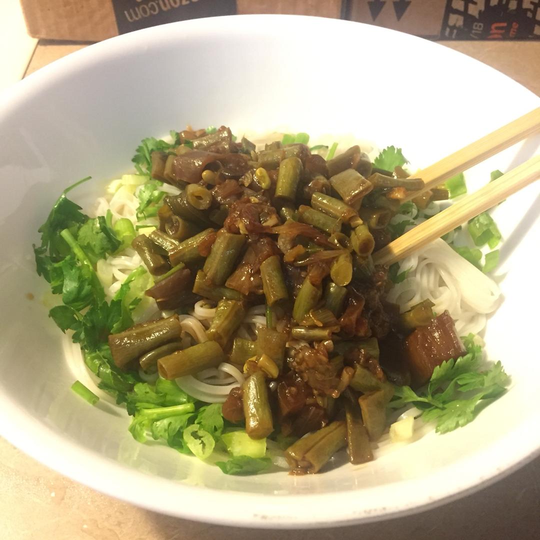 好吃起来我自己都害怕的豆角茄子打卤面