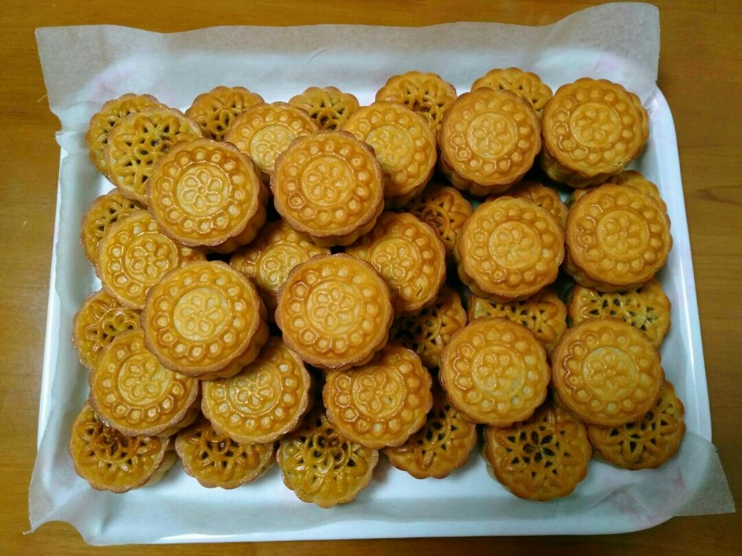 广式月饼——蛋黄莲蓉月饼