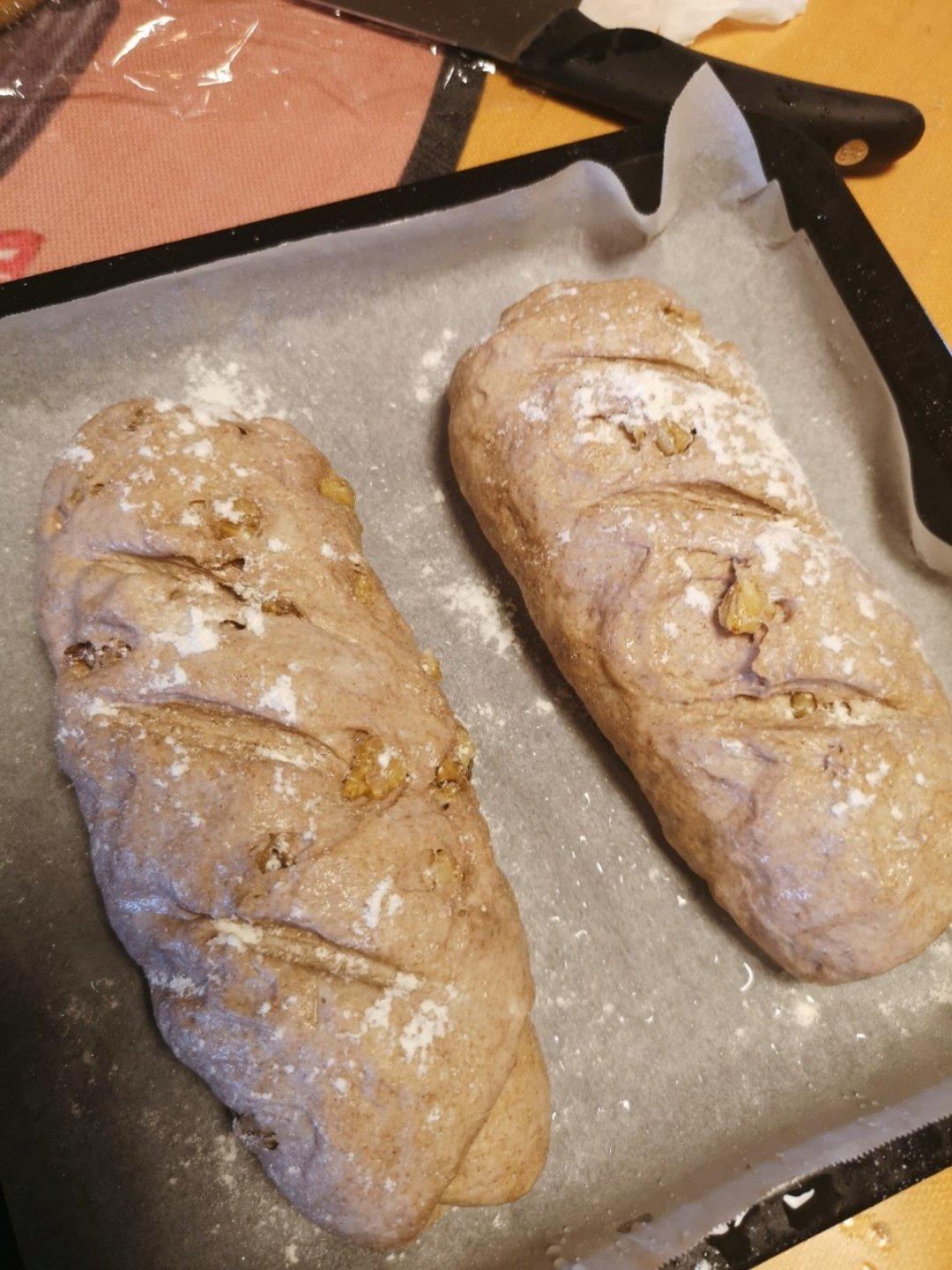 全麦蔓越莓软式欧包（免揉）