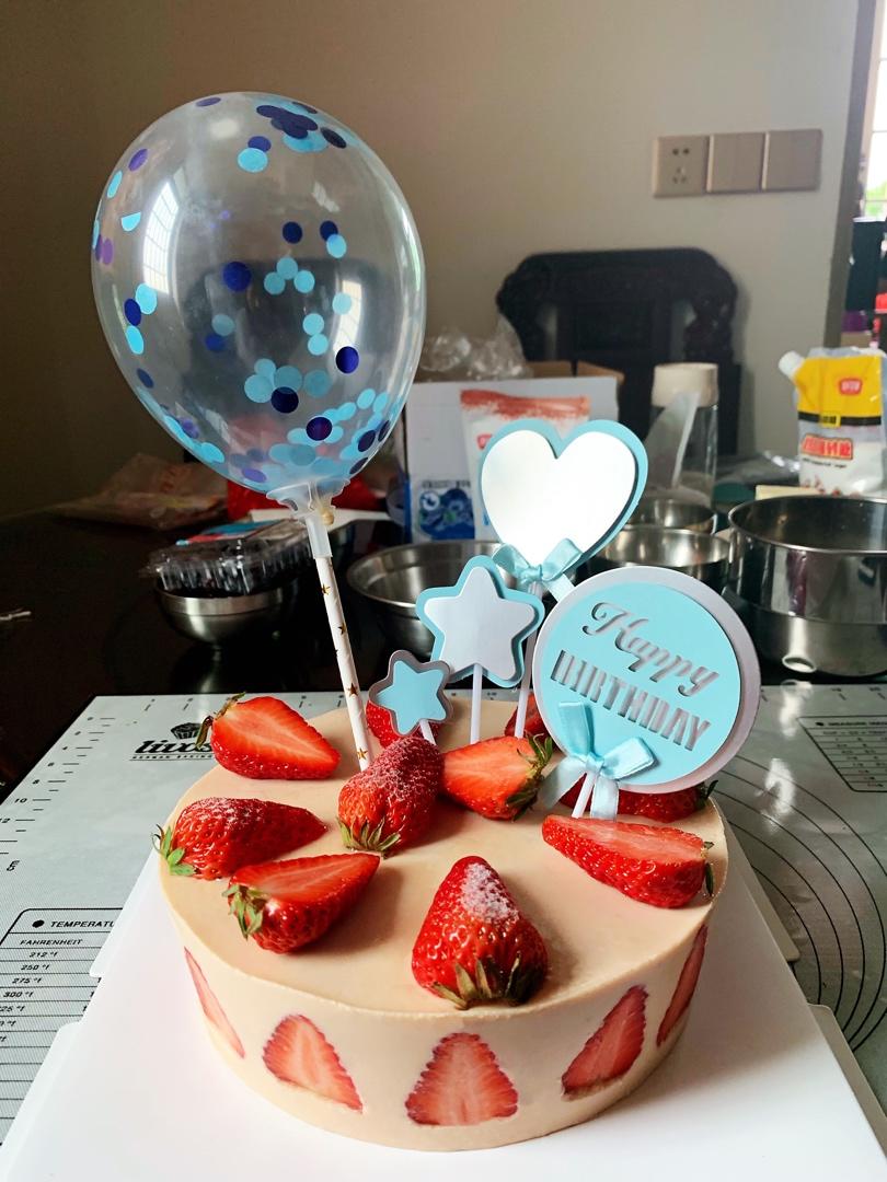 超简单的草莓芝士蛋糕