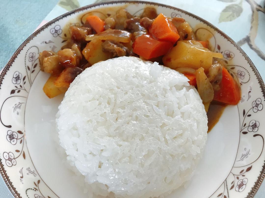 咖喱鸡肉饭