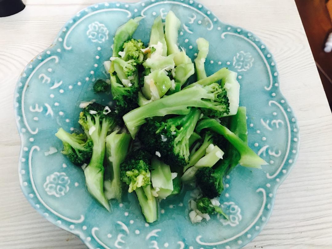蒜蓉西兰花