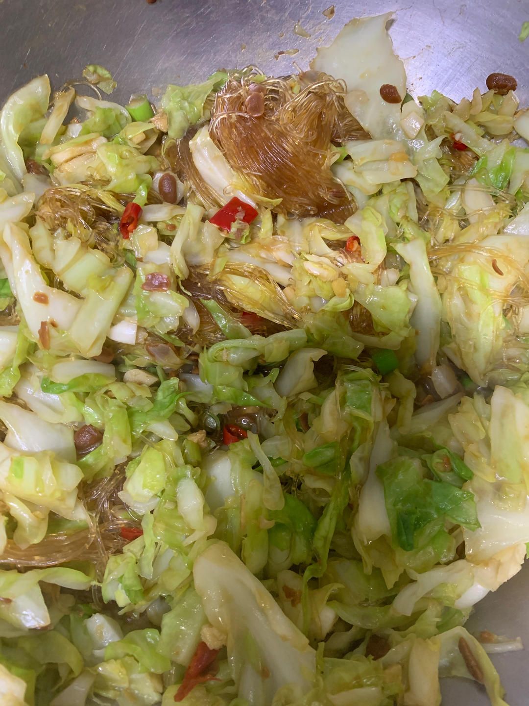 最近爱吃粉丝粉条～包菜炒粉丝