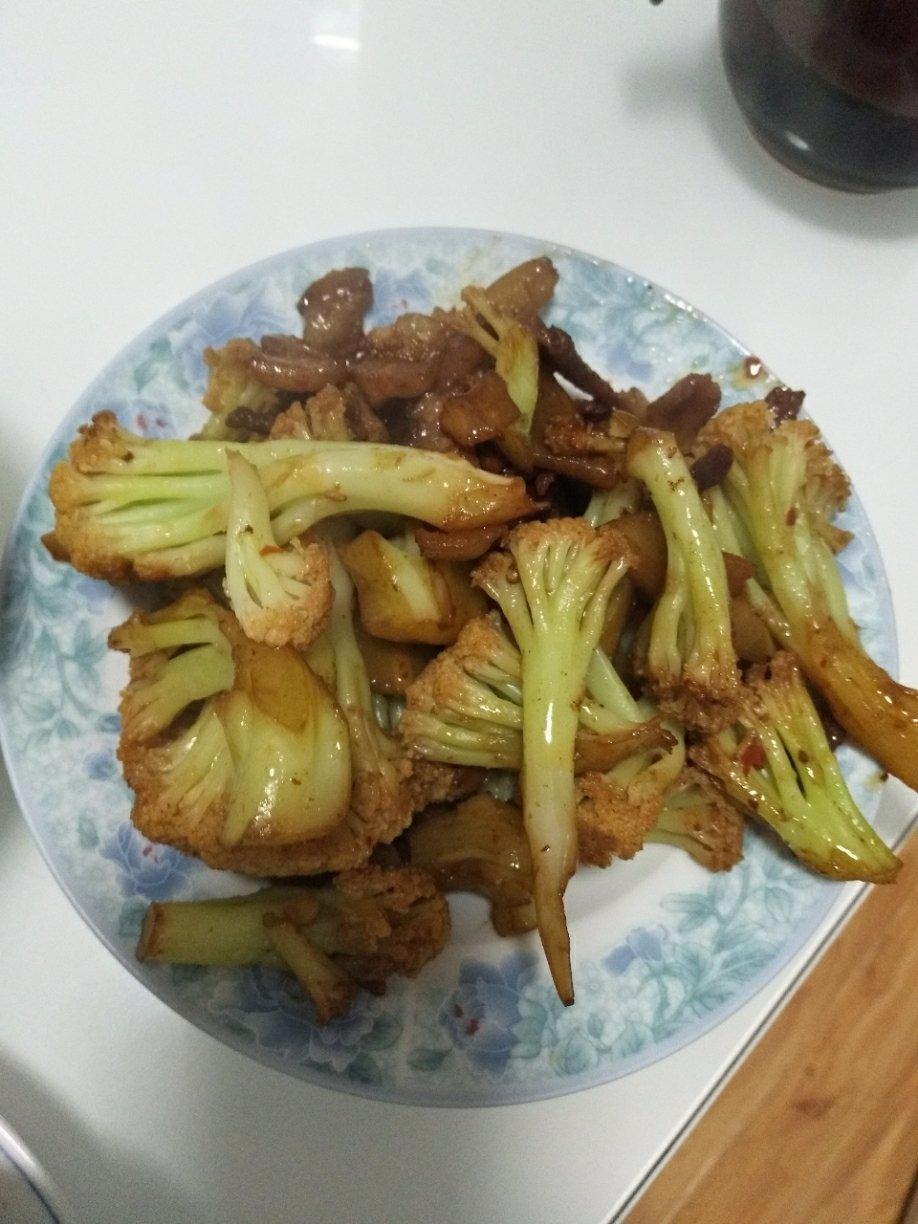 干锅五花肉花菜