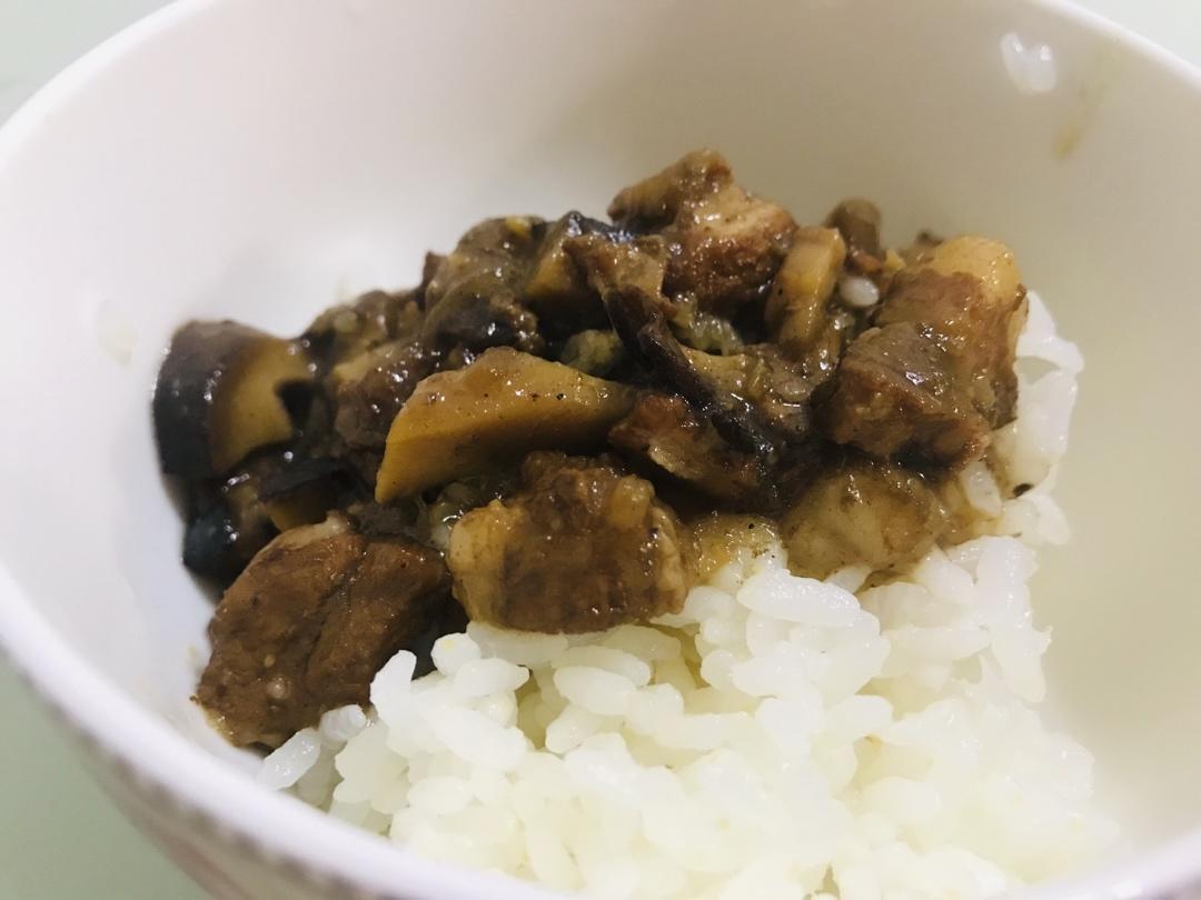 好吃到停不下来的卤肉饭