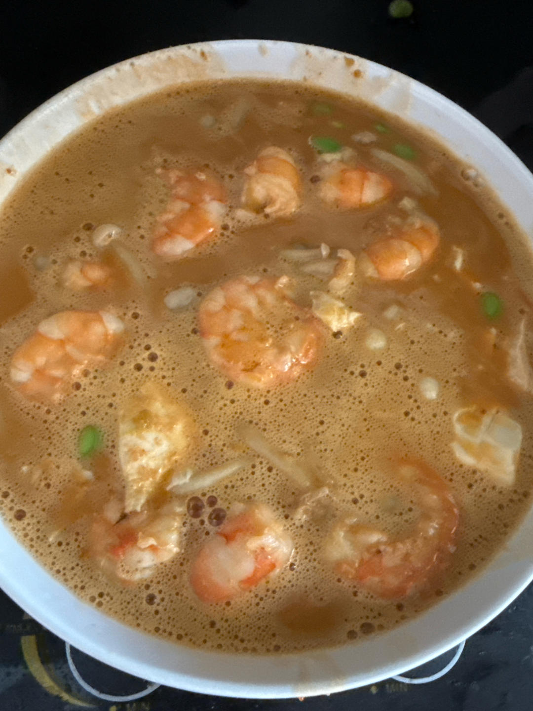 鲜掉眉毛！咸蛋黄鲜虾豆腐｜天冷煮一锅，暖胃又舒心