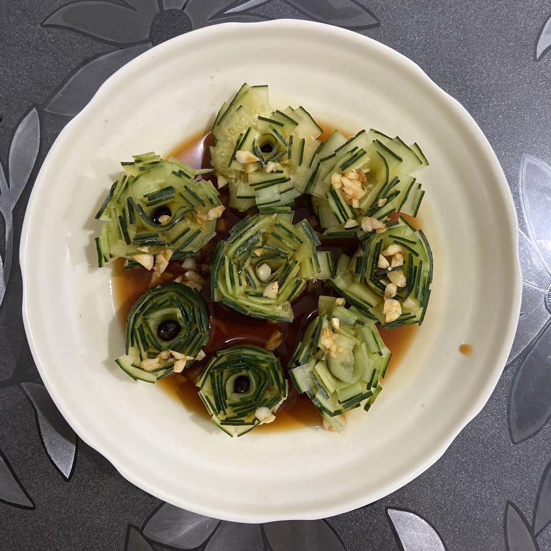 凉拌青瓜花