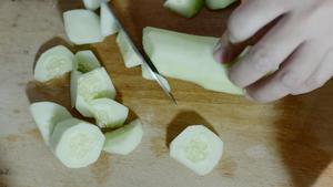 【欧阳应霁 私家原味料理】柿子沙拉的做法 步骤3