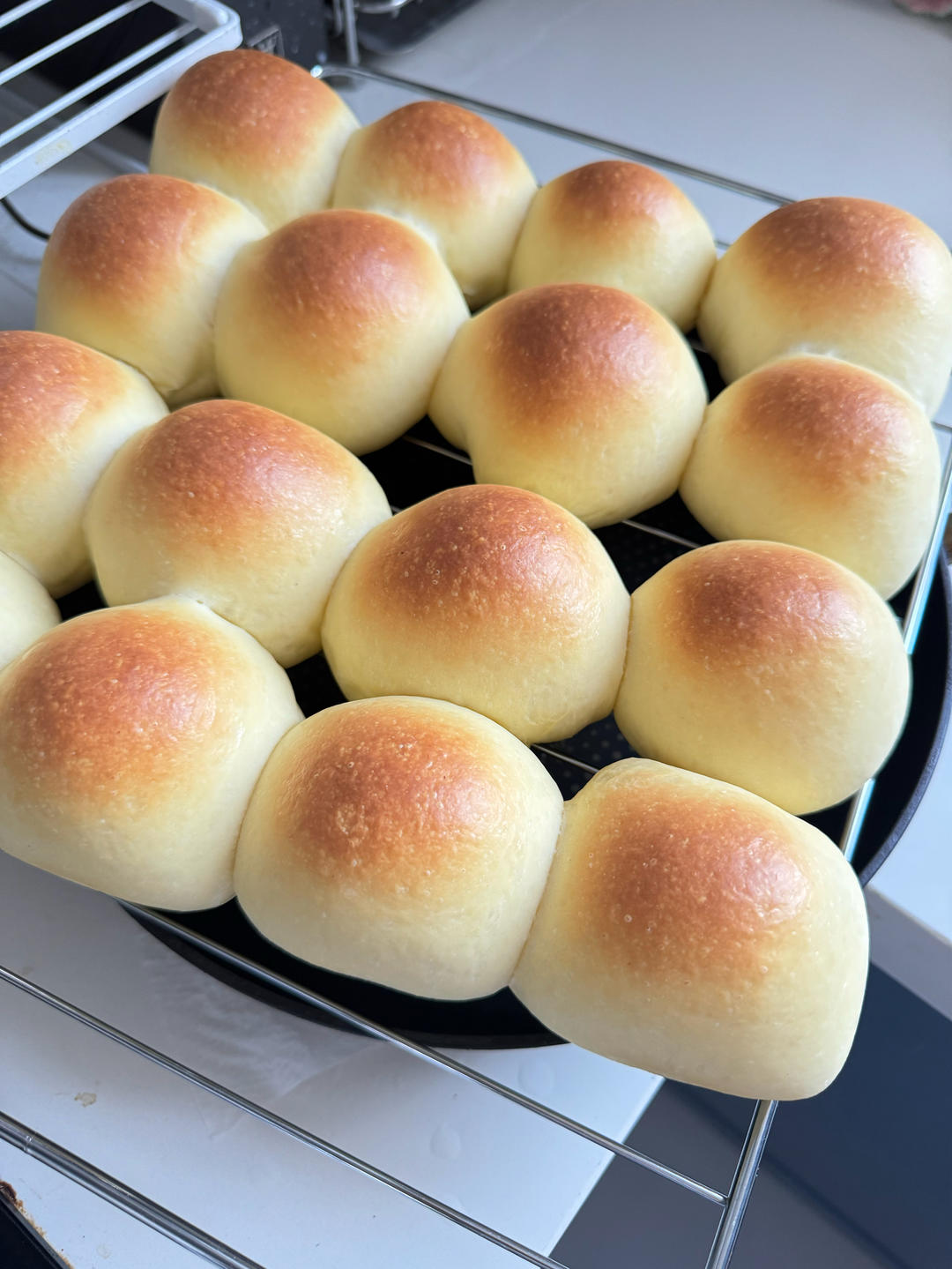 🥛超简单快手，柔软拉丝，一次发酵，牛奶小餐包