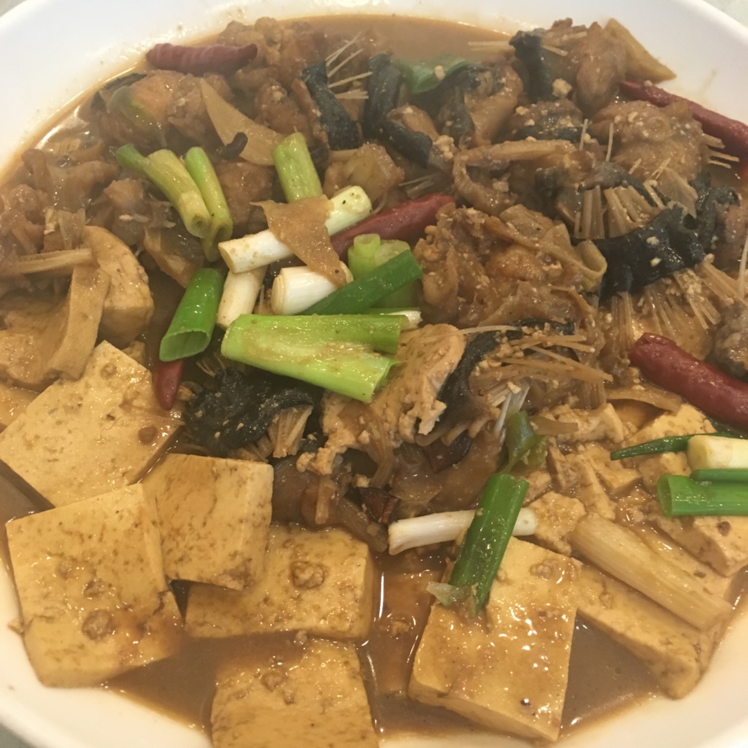 鱼炖豆腐