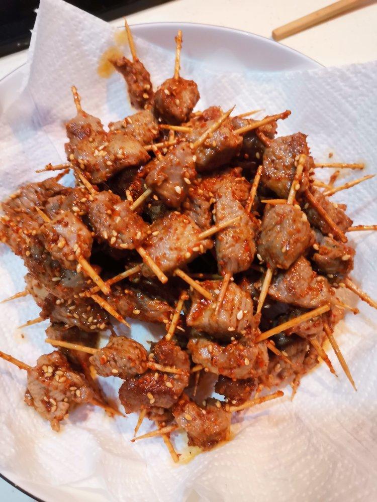 带着爱进厨房做的牙签肉