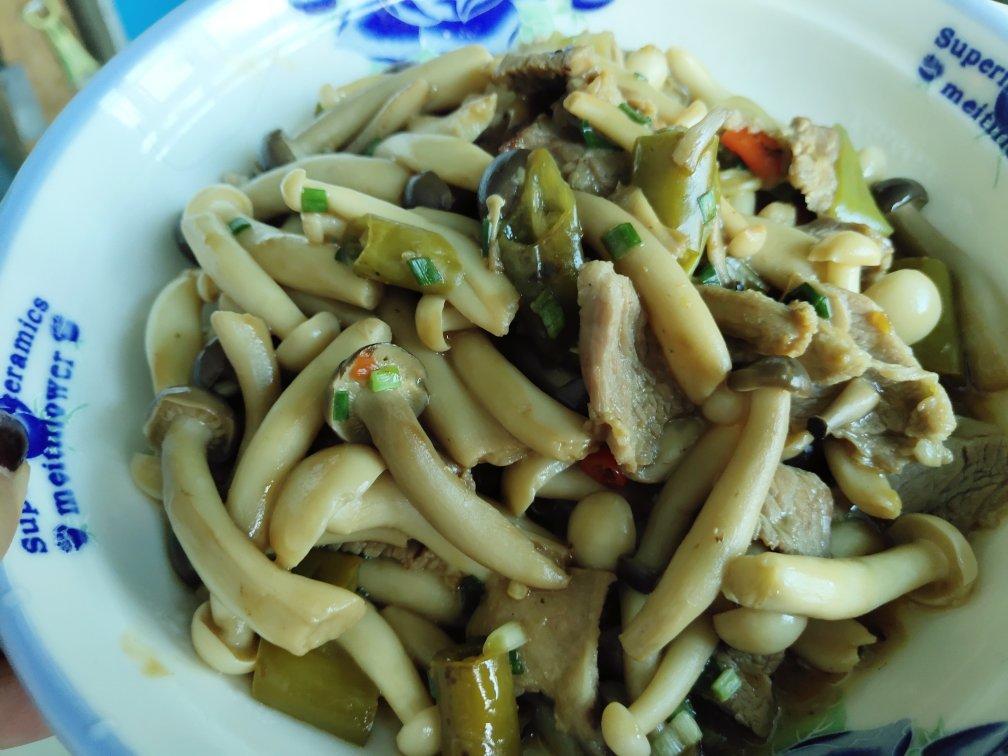 蘑菇炒肉