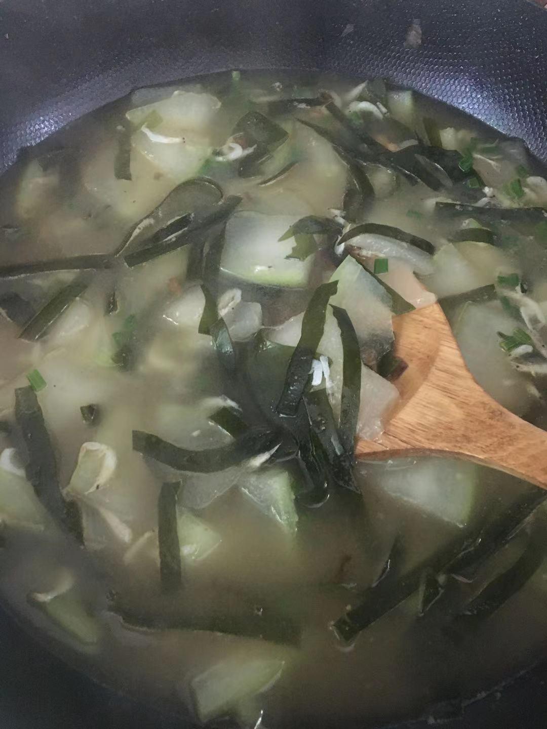 冬瓜虾皮海带汤